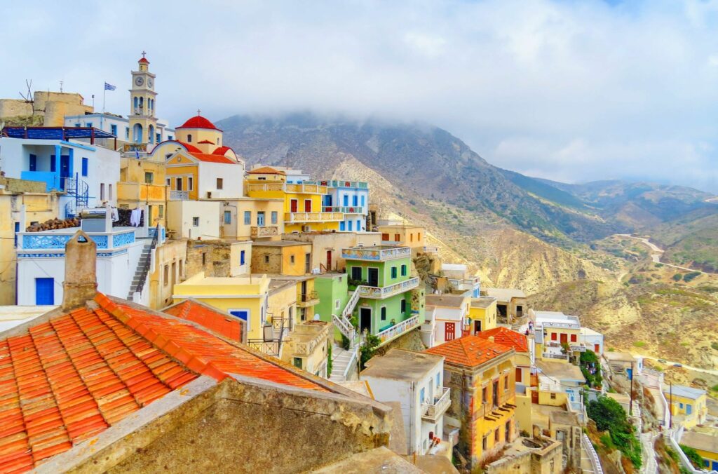 Honey Trek: «Αποθεώνει» την Κάρπαθο - Είναι στους 6 πιο ρομαντικούς και βιώσιμους προορισμούς
