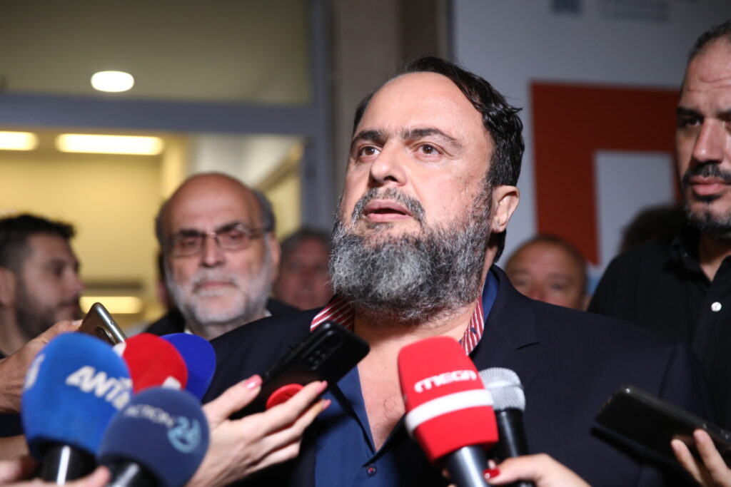 Μαρινάκης: «Μιλάμε για παραμύθια που έχουμε καιρό να δούμε, εμείς θέλαμε να παιχτεί το παιχνίδι στο γήπεδο»