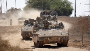 Το Ισραήλ συμφώνησε να καθυστερήσει προς το παρόν τη χερσαία επιχείρησή του στη Λωρίδα της Γάζας
