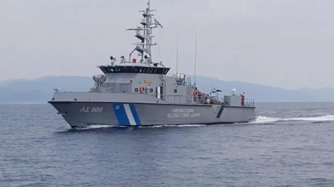 Κως: Το Λιμενικό συνέλαβε δύο διακινητές στη θαλάσσια περιοχή