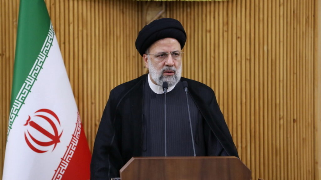 231029130419_raisi