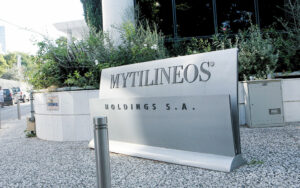 Mytilineos: Επιλέχθηκε για τη κατασκευή 8 φωτοβολταϊκών έργων για τη ΜΕΤΩΝ Ενεργειακή