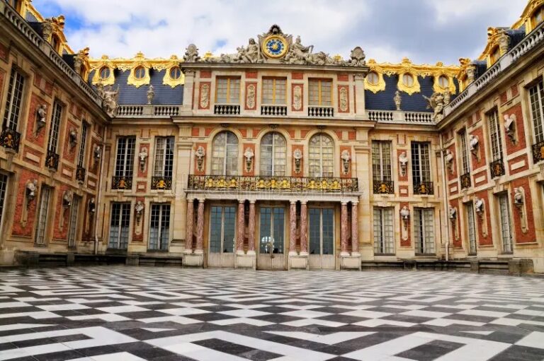 Γαλλία: Εντολή εκκένωση και πάλι για το Παλάτι των Βερσαλλιών