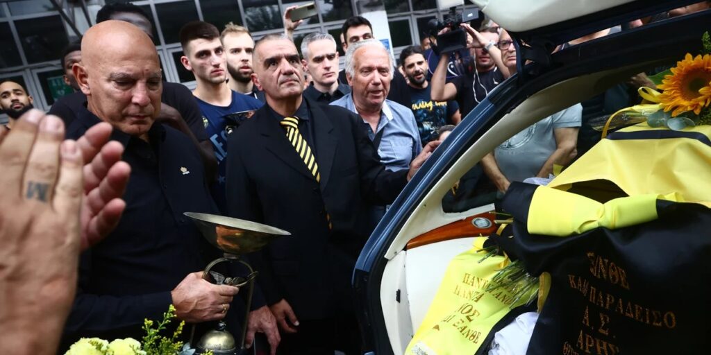 231006163437_giannis-ioannidis-laioko-proskynima-alexandreio-nikos-galis