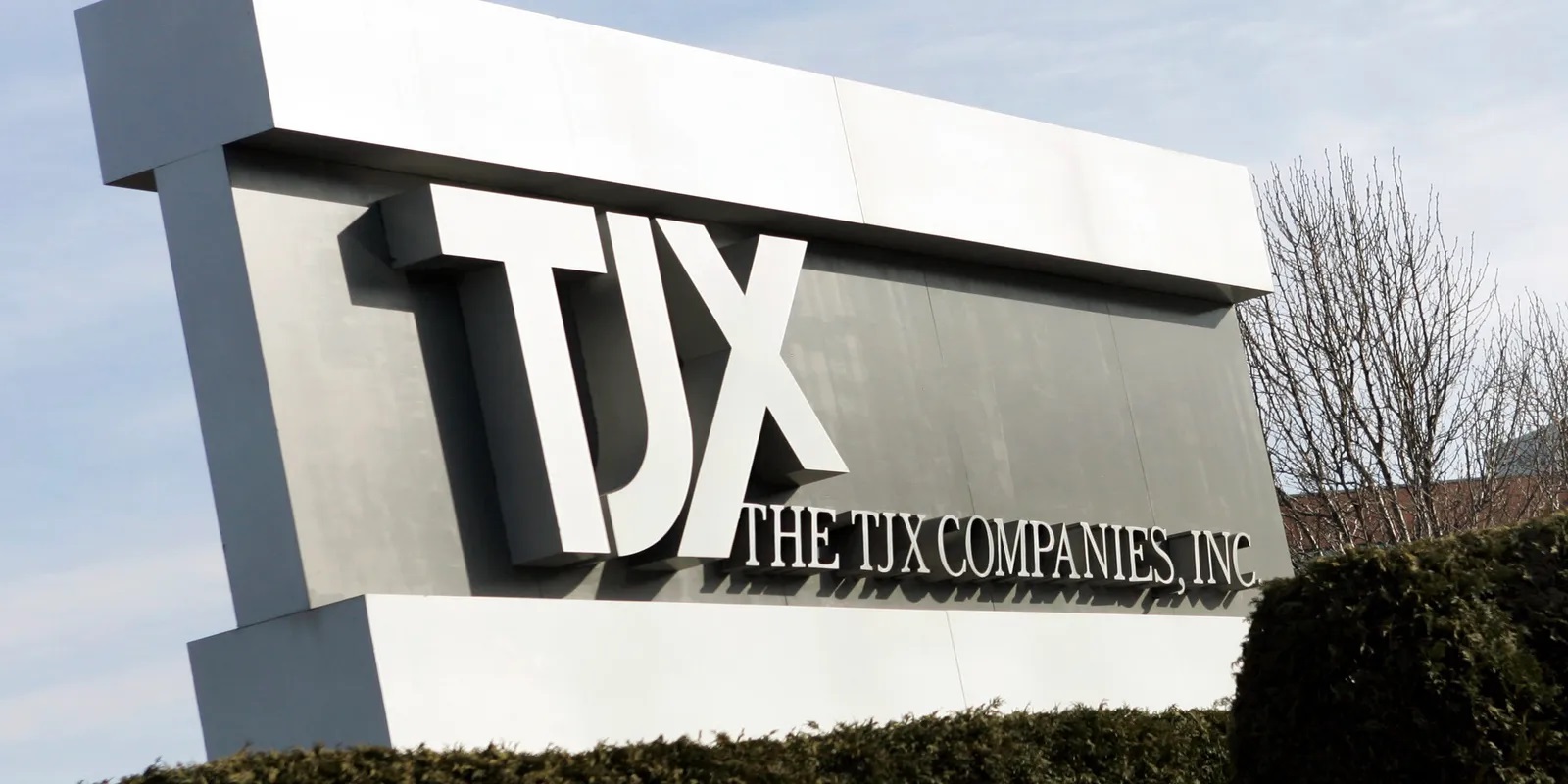 TJX: Ξεπέρασαν τις εκτιμήσεις τα κέρδη και τα έσοδα στο γ