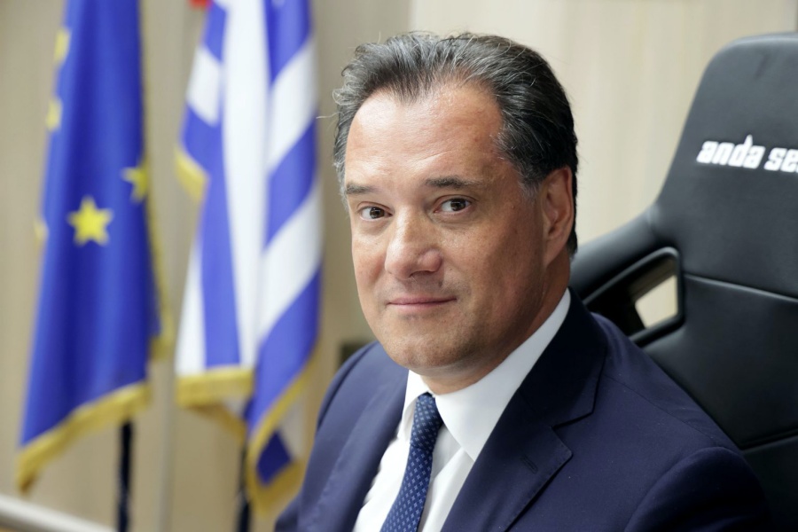 Γεωργιάδης: Δεν μπορεί η Τζάκρη, η αρχιΠΑΣΟΚα, να μιλά για ανελέητη διαγραφή Σκουρλέτη και Φίλη