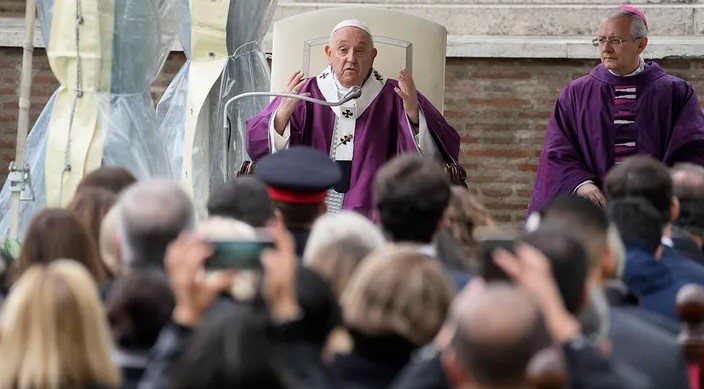 231102155536_popeFrancis