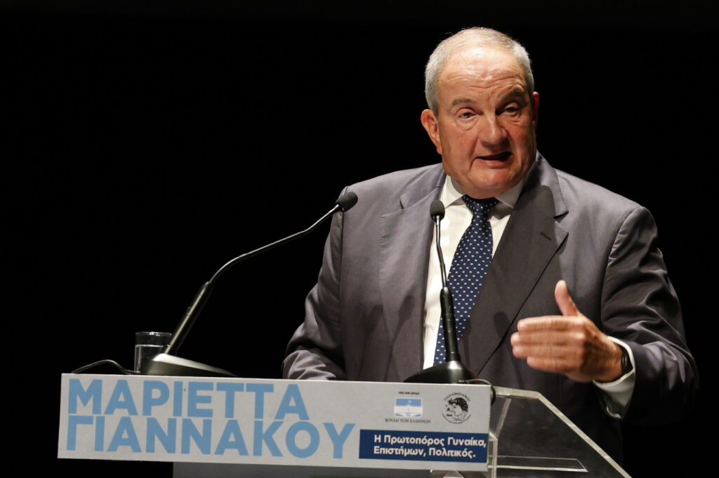 Καραμανλής για Μ. Γιαννάκου: «Μαχητική και επίμονη και με βαθιά πίστη στις ιδέες της» - Δείτε live