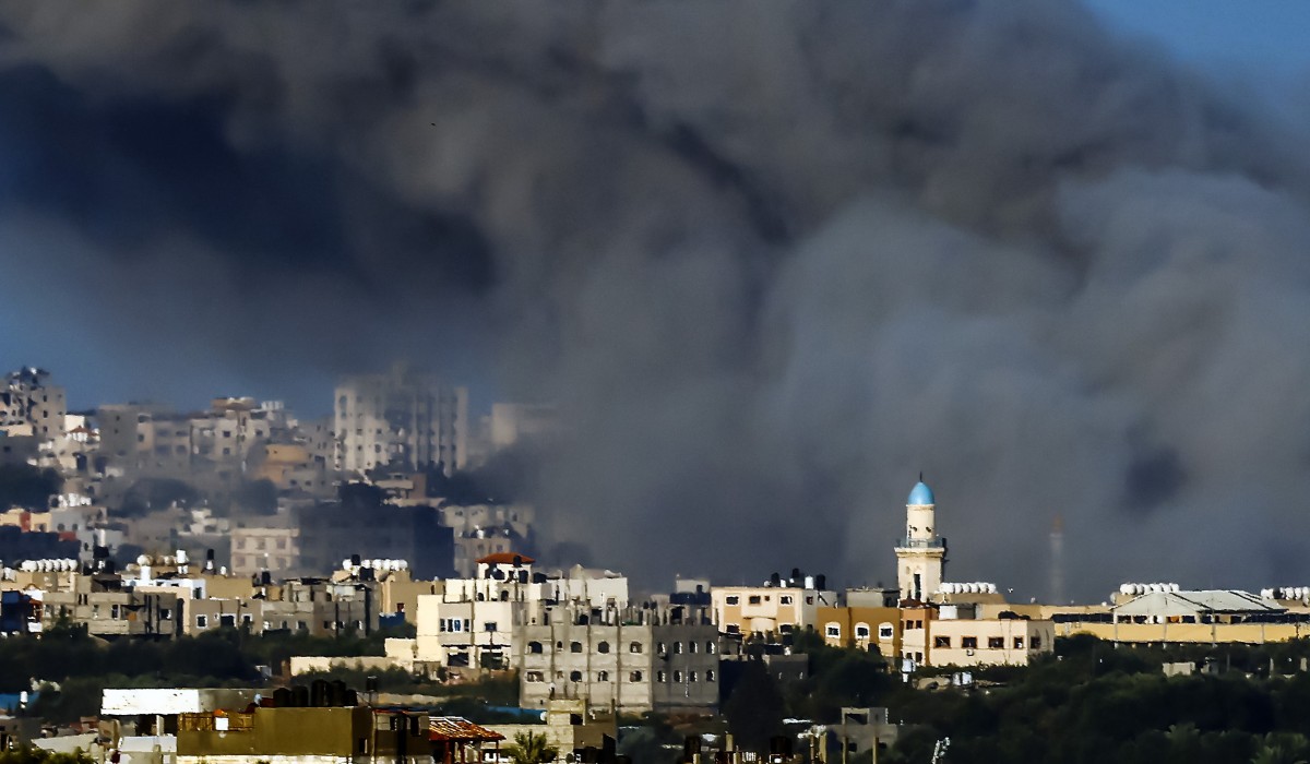 Πόλεμος στο Ισραήλ: Χιλιάδες άμαχοι εγκαταλείπουν τη βόρεια Γάζα καθώς συνεχίζονται οι βομβαρδισμοί