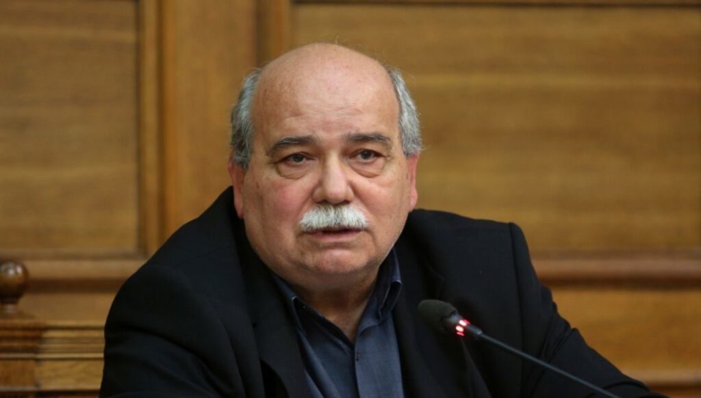Αποχώρησε και ο Νίκος Βούτσης από τον ΣΥΡΙΖΑ