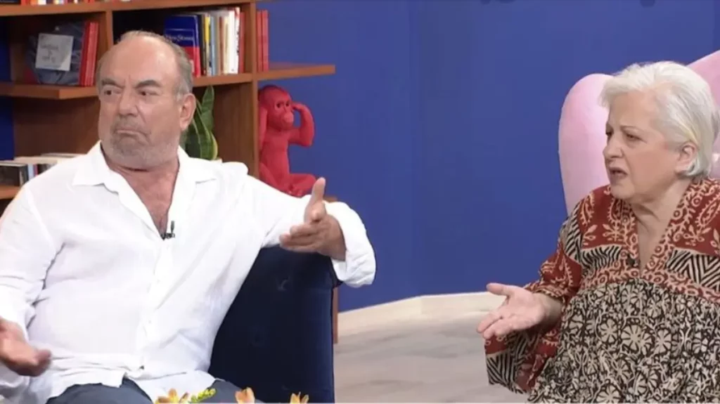 Ελένη Γερασιμίδου: Στη ΓΑΔΑ ο σύζυγος και η κόρη της – Καταγγέλλουν ότι προσήχθησαν για μια παλαιστινιακή σημαία