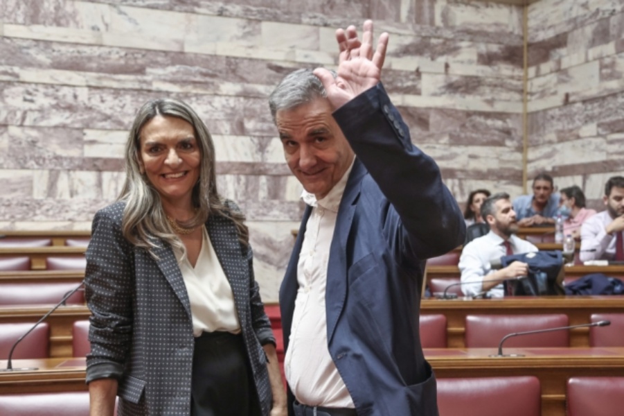 ΣΥΡΙΖΑ: Εκτός της Κ.Ο. Τσακαλώτος και Πέρκα - Επιστολή Φάμελλου στον πρόεδρο της Βουλής