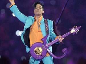 Prince: Σε δημοπρασία αντικείμενα και ρούχα του καλλιτέχνη