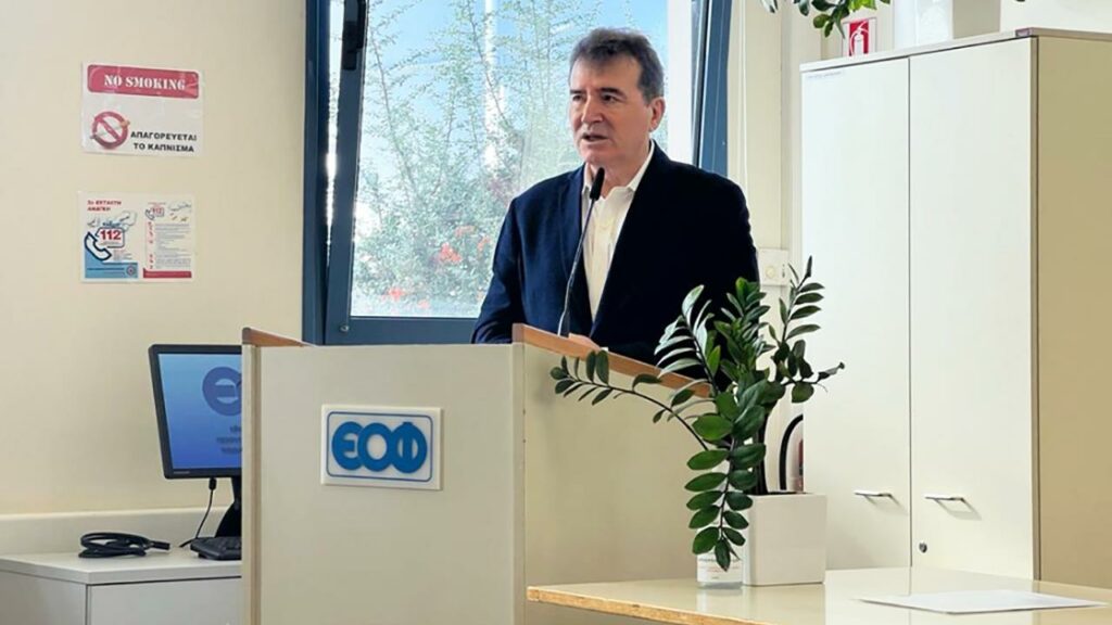 Χρυσοχοΐδης: Εξήγγειλε την περαιτέρω ενίσχυση του ΕΟΦ