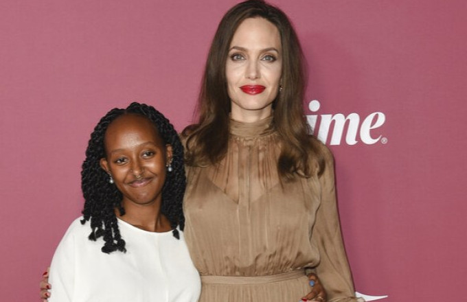 Ζαχάρα: Η κόρη του Μπραντ Πιτ και της Αντζελίνα Τζολί έγινε μέλος ιστορικής αδελφότητας