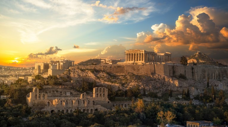 Διεθνείς οίκοι: Τι προβλέπουν για Χρηματιστήριο, τράπεζες, επενδύσεις