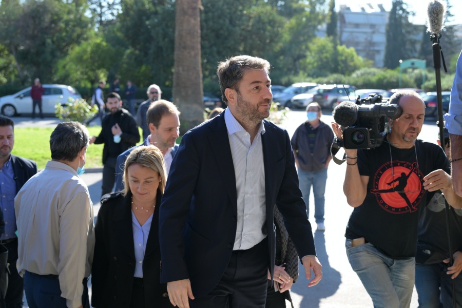 Ανδρουλάκης: «Έχουμε χρέος να στηρίξουμε την αποϊδρυματοποίηση, την αναδοχή και νέες εναλλακτικές μορφές στήριξης των παιδιών»