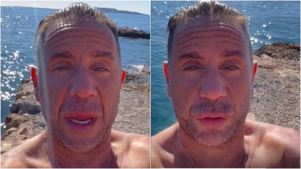 mazwnakis_thalassa