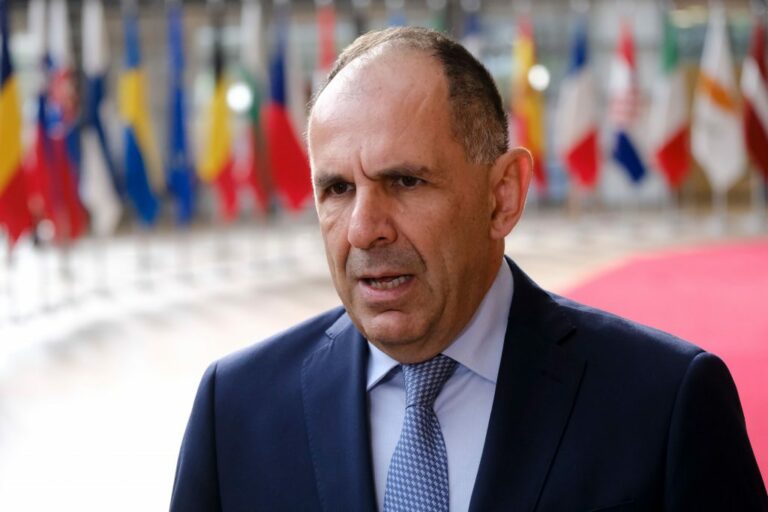Γ. Γεραπερίτης: Η ελληνική κυβέρνηση δεν πρόκειται να συμφωνήσει στην ένταξη του Κοσόβου