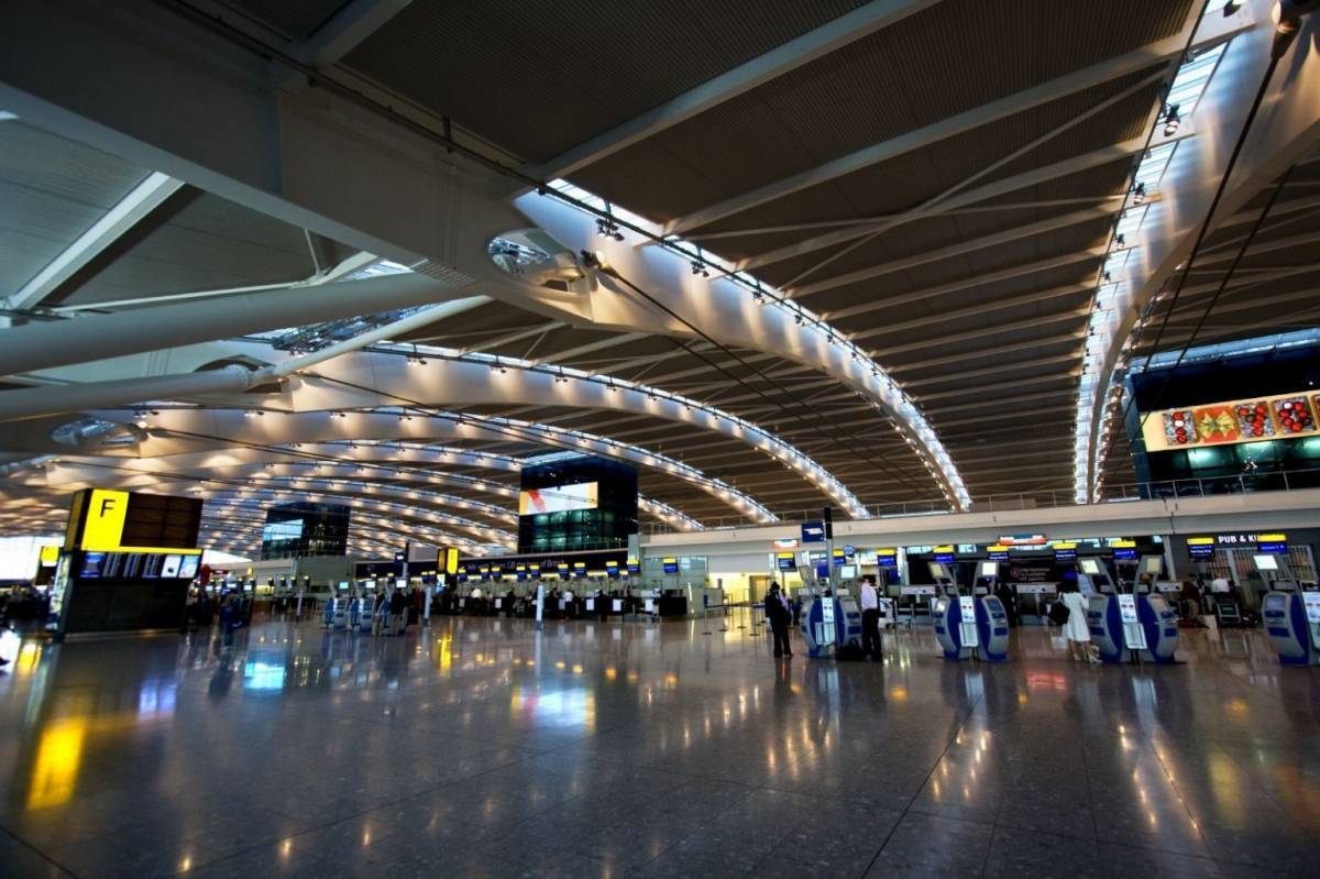 Σαουδική Αραβία: Αγοράζει το 10% του αεροδρομίου Χίθροου στο Λονδίνο