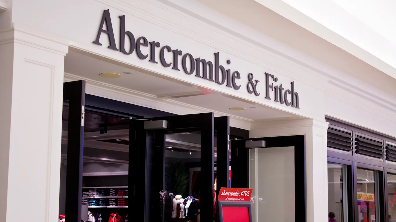 Abercrombie & Fitch: Αύξηση 20% στις πωλήσεις - Καθαρά κέρδη $96,2 εκατ. στο τρίμηνο