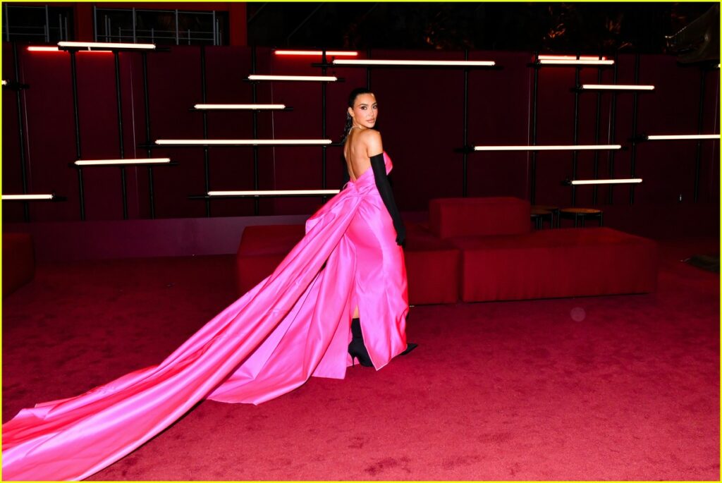 231106131316_kim-kardashian-lacma-art-film-gala-06