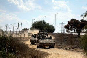 Πόλεμος στο Ισραήλ: Τανκς έξω από το νοσοκομείο Αλ Σίφα - Εγκλωβισμένοι οι ασθενείς