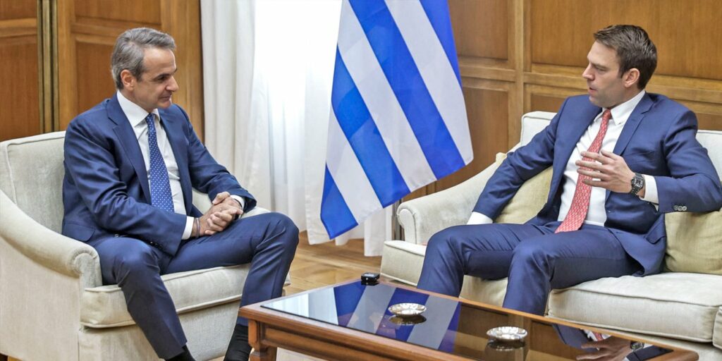 Δημοσκόπηση MRB: Σταθερά πρώτη η ΝΔ με 18,1 μονάδες - Το ΠΑΣΟΚ πλησιάζει τον ΣΥΡΙΖΑ