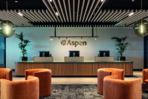 Aspen: Ο ασφαλιστικός όμιλος επιλέγει τη Ν. Υόρκη αντί του Λονδίνου για IPO $4 δισ.