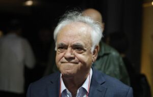 Δραγασάκης: Παραιτήθηκε από την ΚΕ του ΣΥΡΙΖΑ - Παραμένει μέλος του κόμματος