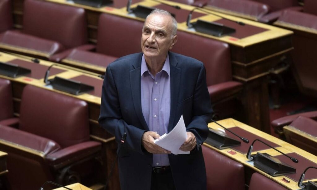 ΣΥΡΙΖΑ - Π.Σ.: Αποχώρησε και ο Γιώργος Βαρεμένος