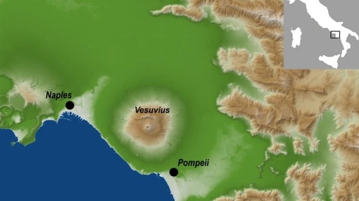 231208170935_pompiia