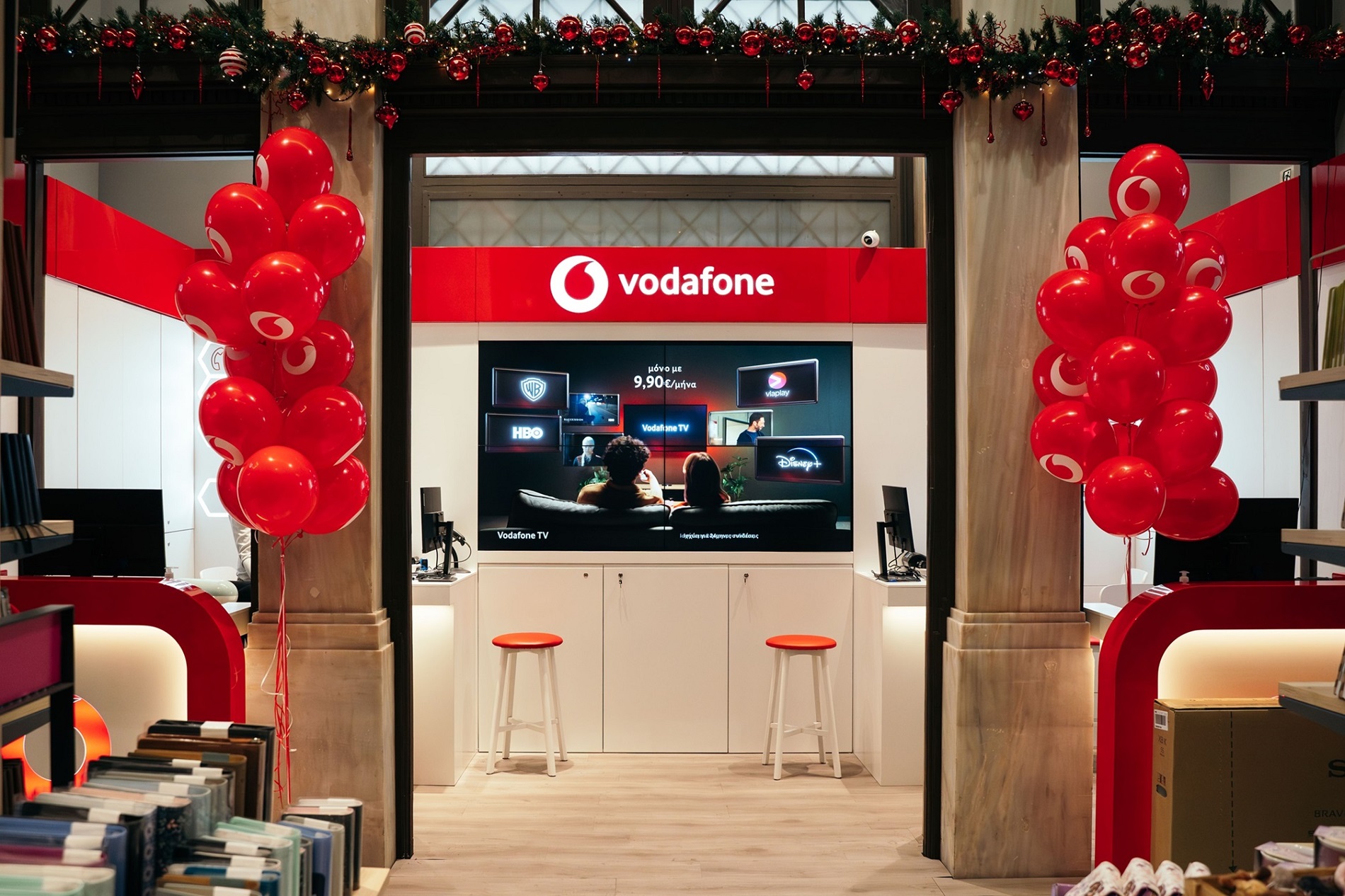 Vodafone Ελλάδας -Public: Νέα στρατηγική συνεργασία για μία ολοκληρωμένη εμπειρία τεχνολογίας
