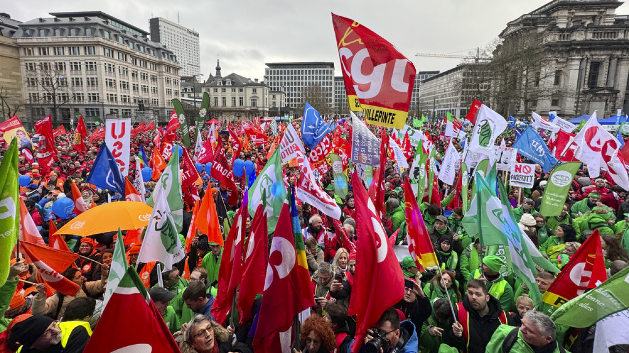 ΕΕ - Βρυξέλλες: «Πορεία κατά της λιτότητας» χιλιάδων ευρωπαίων διαδηλωτών