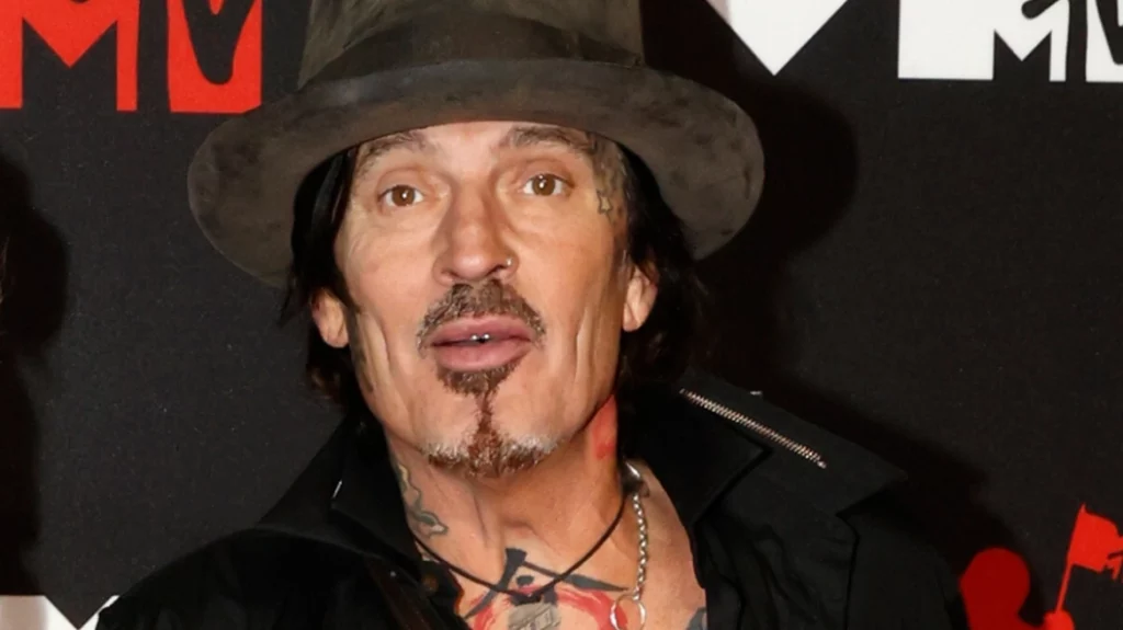 231217161719_Tommy_Lee