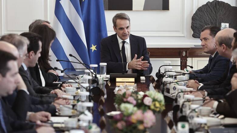 Το Ελεύθερο Πανεπιστήμιο και η αθλητική βία στο επίκεντρο του Υπουργικού Συμβουλίου