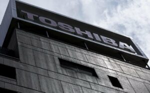 Toshiba: Εκτός Χρηματιστηρίου μετά από 74 χρόνια