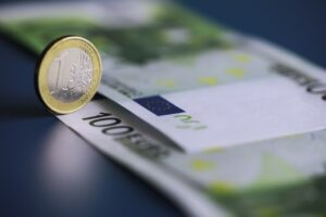 Σε καλή πορεία το ΑΕΠ, στοίχημα να πιαστεί ένας από τους διαφορετικούς στόχους κυβέρνησης, Κομισιόν, αγοράς