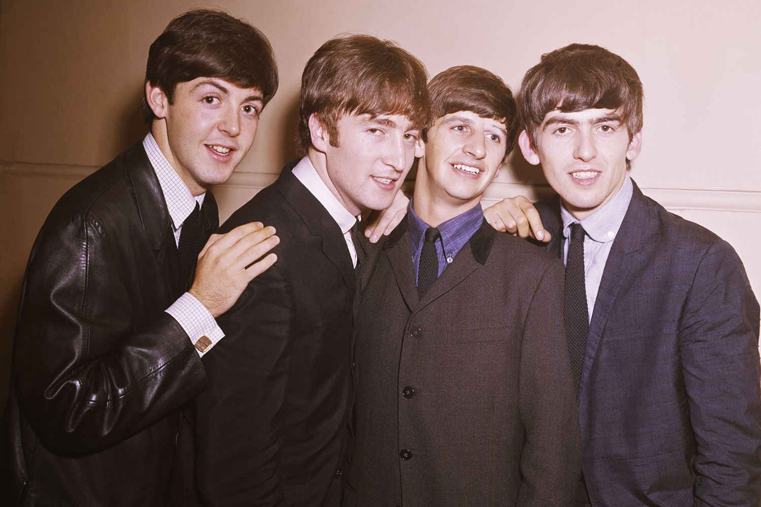 Στο σφυρί ο μοναδικός πίνακας που φιλοτέχνησαν και οι τέσσερις Beatles μαζί