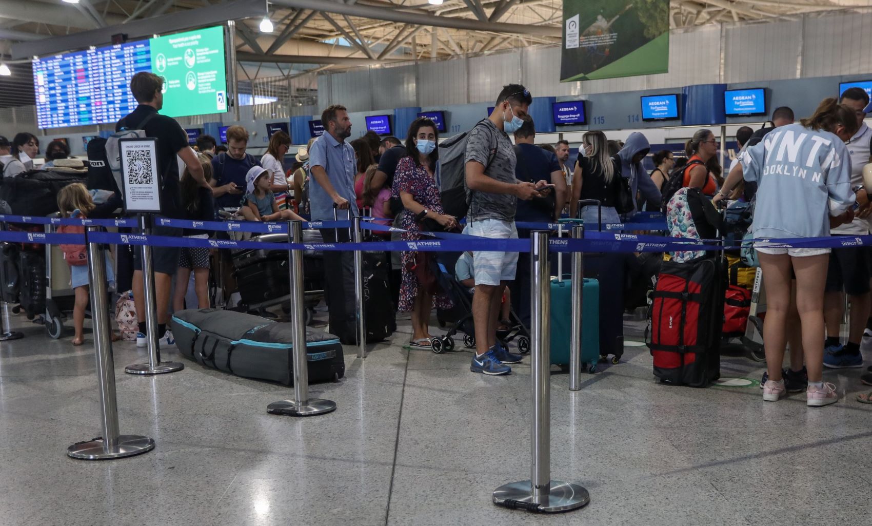 Ελληνικά αεροδρόμια: Ρεκόρ όλων των εποχών - Διακινήθηκαν σχεδόν 70 εκατ. επιβάτες το 11μηνο