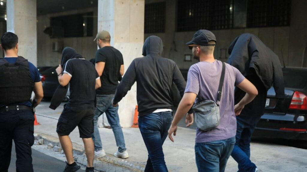 231223130618_ezgif.com-webp-to-jpg-converted (14)