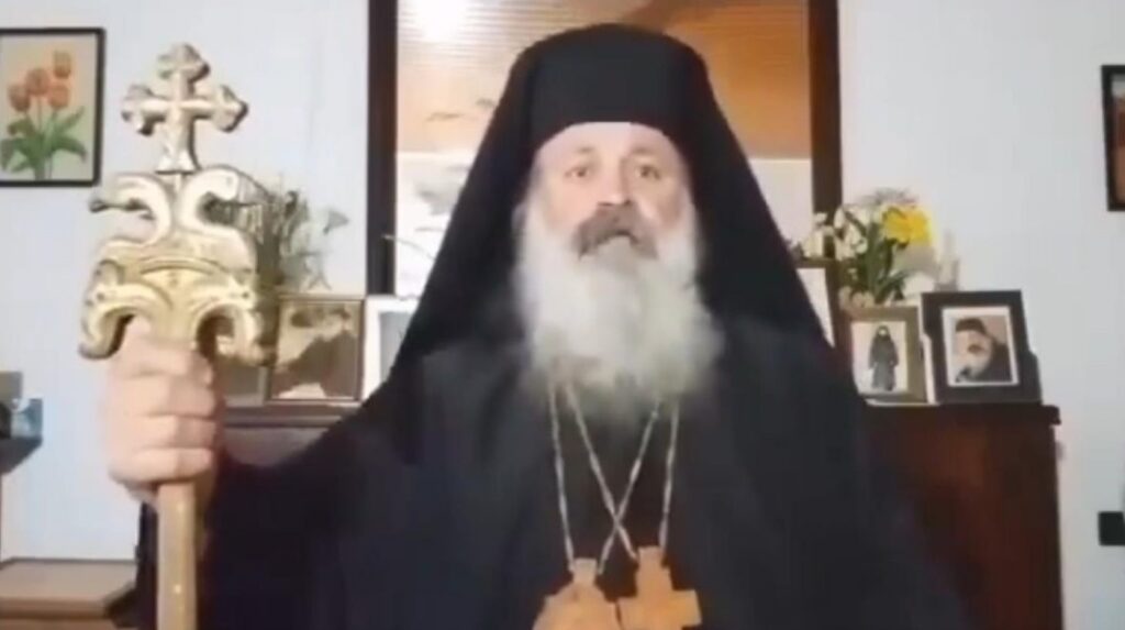 Παραλήρημα ιερέα στο Αίγιο: Καλεί τους πολίτες να πάρουν τα όπλα ενάντια στον… κιναιδισμό