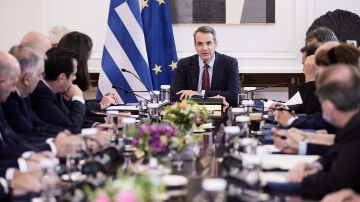 Η οπαδική βία στο επίκεντρο της αυριανής σύσκεψης στο Μέγαρο Μαξίμου