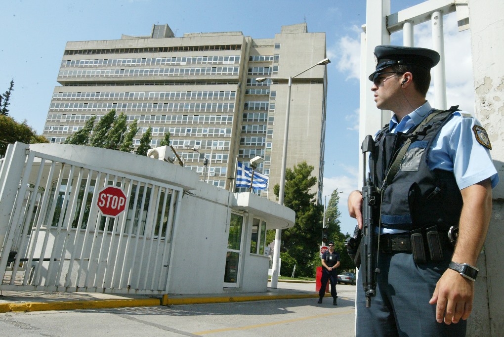 Χλιδάτο πάρτι του ΚΕΜΕΑ παρουσία Οικονόμου- Οργή στην Κατεχάκη