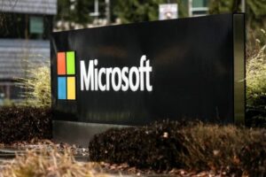 Microsoft: Δόθηκε η έγκριση για τη μεγάλη επένδυση των τριών data centers