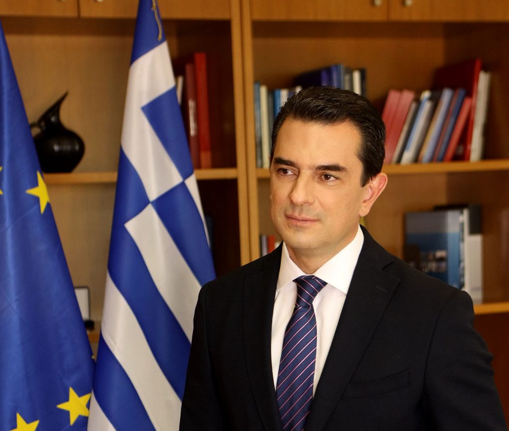 Σκρέκας: Έχουν «κλειδώσει» οι μειωμένες τιμές για 6 μήνες σε 1.300 προϊόντα