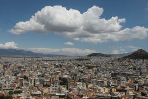 RE/MAX: Σε αστικά διαμερίσματα στρέφονται οι Έλληνες για αγορά ή ενοικίαση