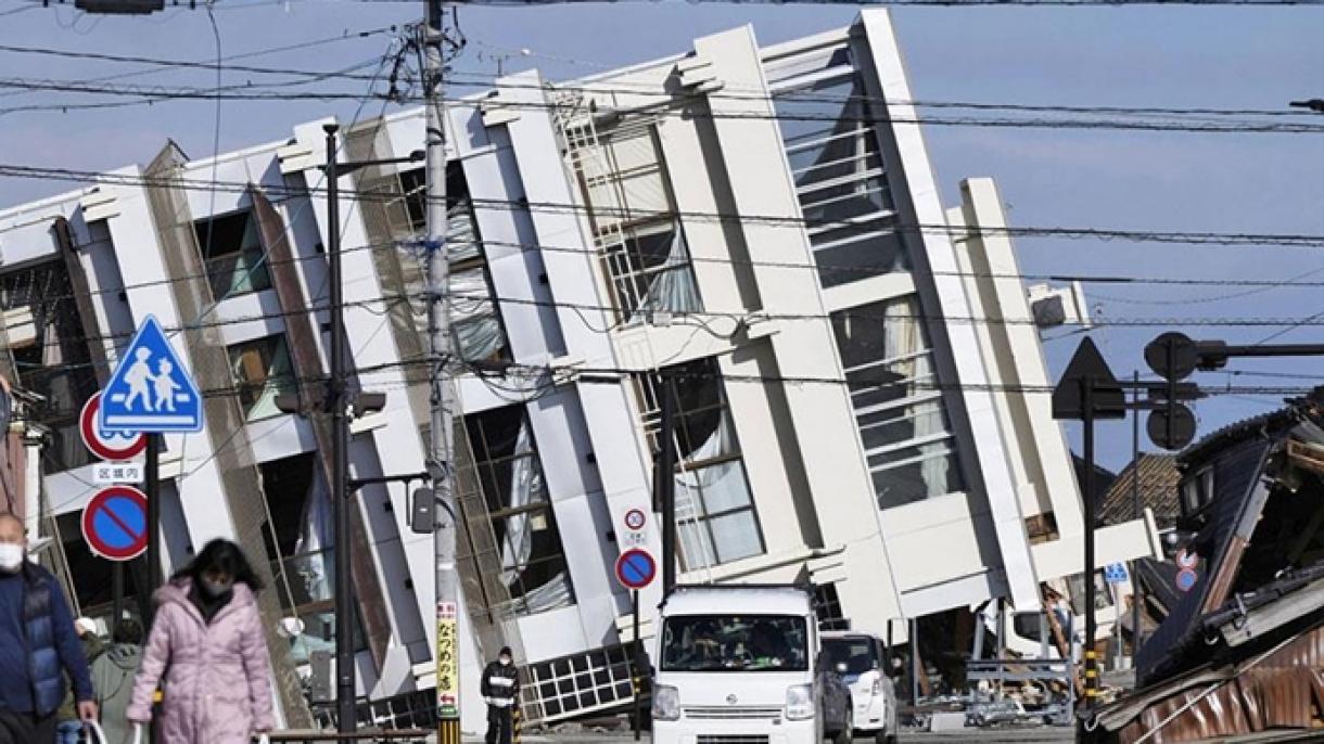 Σεισμός στην Ιαπωνία: Οι επιζώντες αντιμέτωποι με το κρύο και τον κίνδυνο των κατολισθήσεων