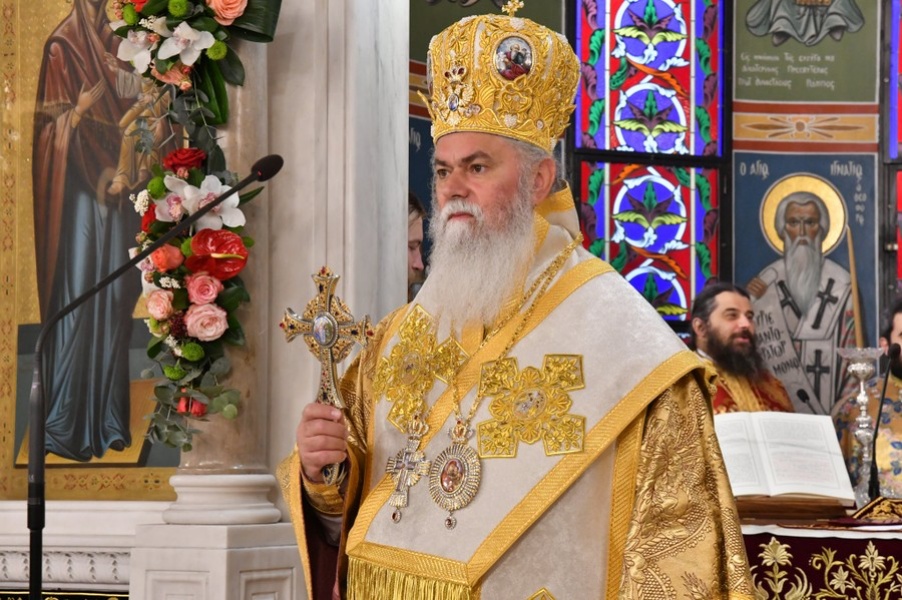 Μητροπολίτης Καλαβρύτων: Θέλουν να τελειώσουν το DNA του Έλληνα