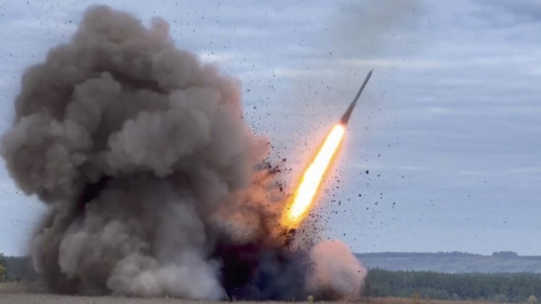 WSJ: Η Ρωσία σχεδιάζει να αγοράσει βαλλιστικούς πυραύλους από το Ιράν